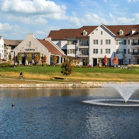 The Inn At Meadowbrook Overland Park Exterior foto
